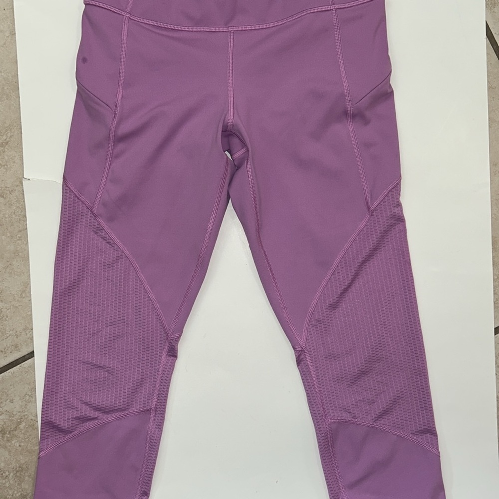 Athleta Mesh Contender Capri - image 3